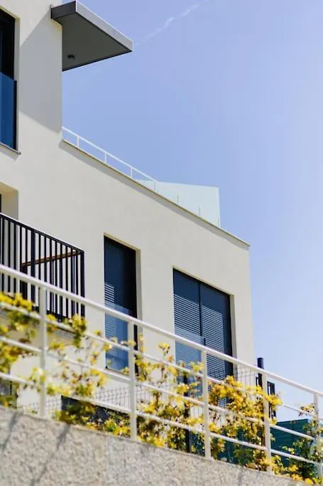 Beach Front Apt Maal, Private Spa & Parking Split 0*,