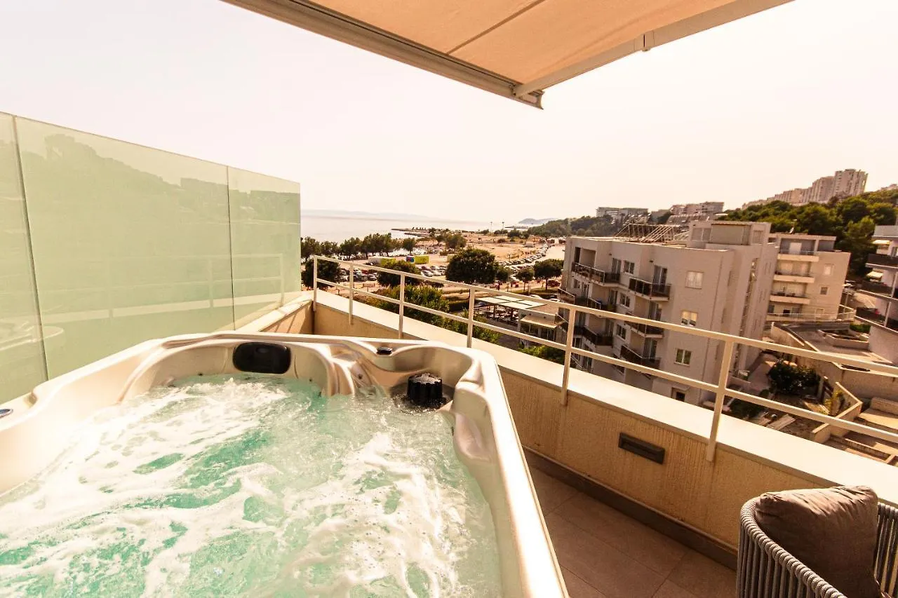 Beach Front Apt Maal, Private Spa & Parking Split
